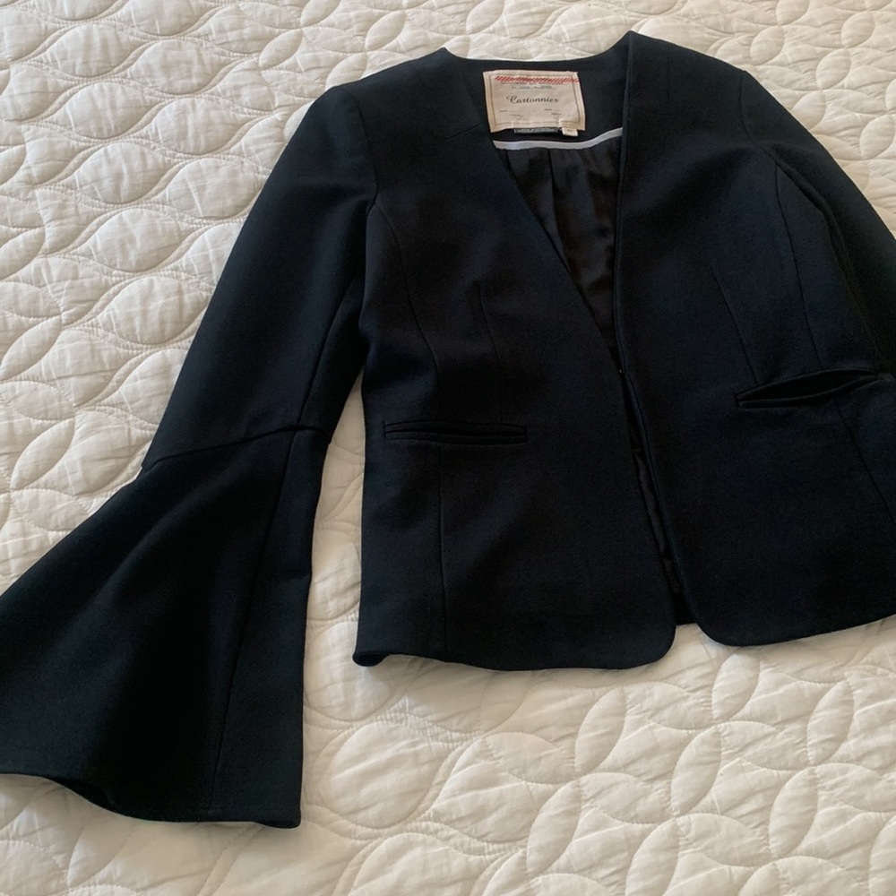 Anthropologie “Cartonnier” black, bell sleeved blazer (XS) - Picture 4 of 5